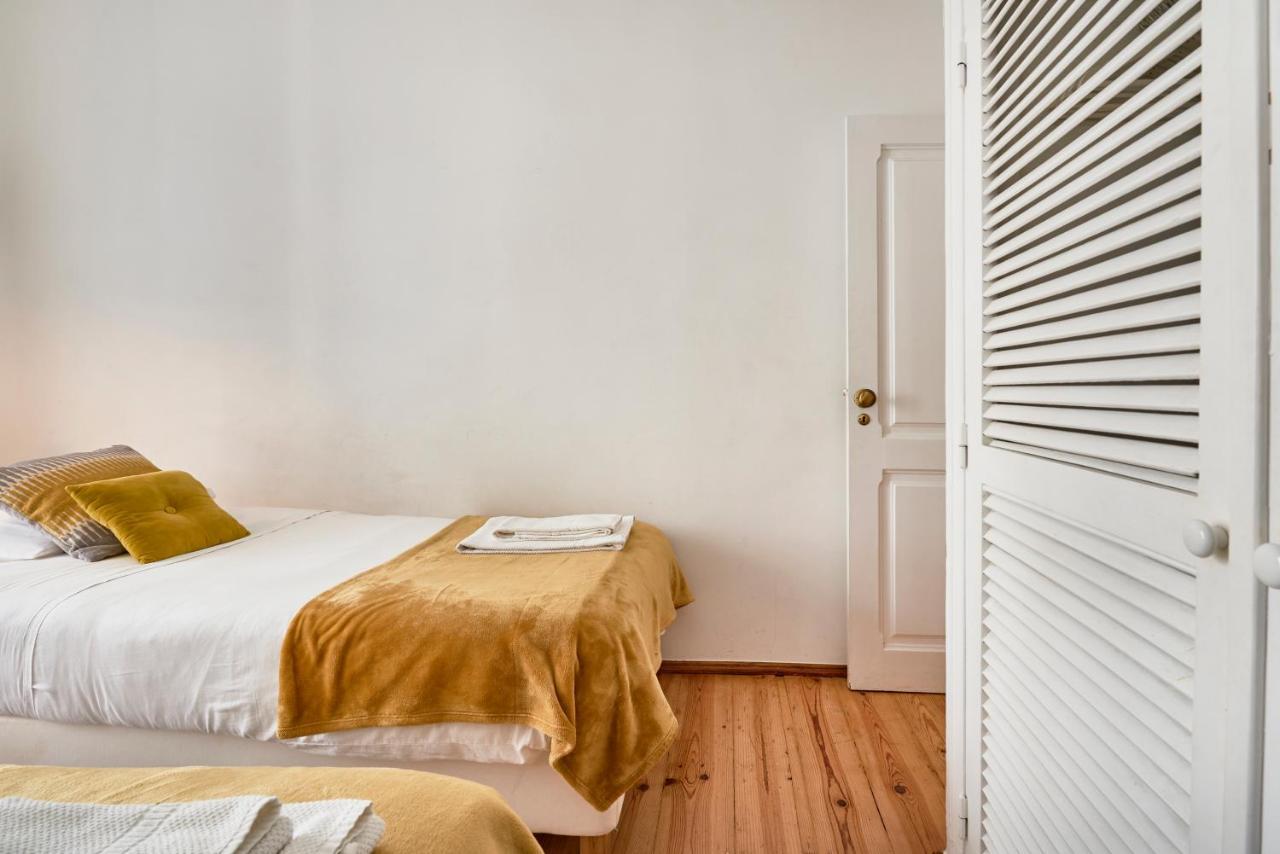 Spacious Bairro Alto Apartment With Courtyard, By Timecooler Lissabon Exterior foto