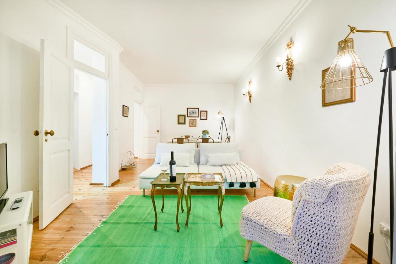 Spacious Bairro Alto Apartment With Courtyard, By Timecooler Lissabon Exterior foto