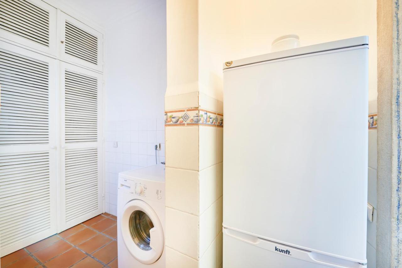 Spacious Bairro Alto Apartment With Courtyard, By Timecooler Lissabon Exterior foto